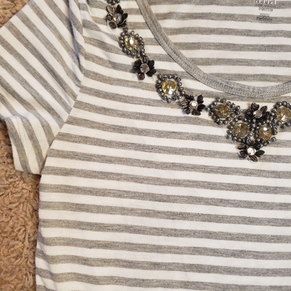a.n.a Striped Jeweled Scoop Neck Pocket Tee Size MP - Picture 4 of 5
